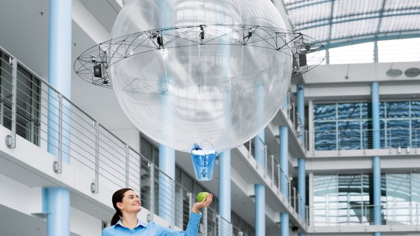Festo bringt Lufthaken und 3D-Spinnmaschine zur Hannover Messe