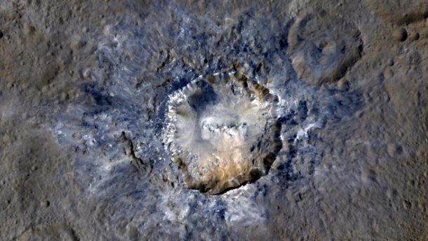 NASA-Sonde Dawn: Neue Bilder der Krater auf Ceres