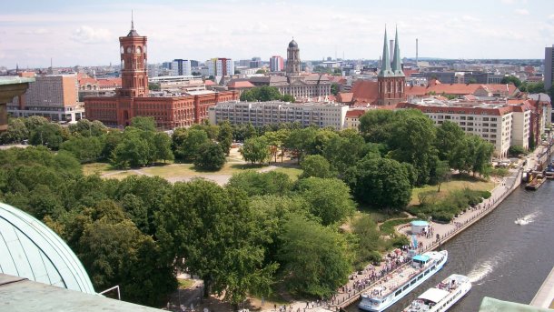 Landeswahlleiterin Berlin: Wahl in Berlin akut gefährdet