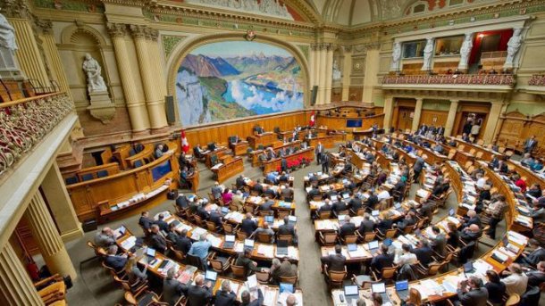 Schweiz: Referendum gegen verschärfte Überwachung wohl doch gescheitert