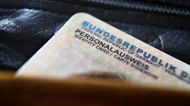 Neuer Personalausweis: Elektronische Identifikation von Auslandsdeutschen macht Probleme