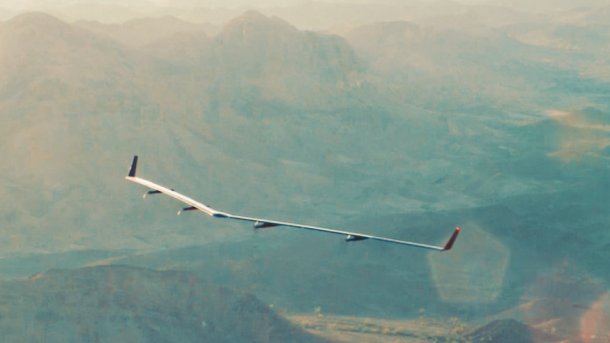 Facebooks riesige Internet-Drohne absolviert Jungfernflug