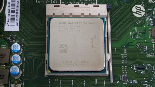 AMD A10-9700 aus der Familie Bristol Ridge in der Fassung AM4.