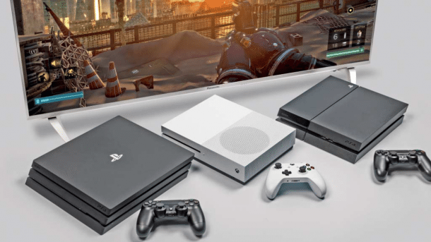 Die Spielkonsolen Xbox One S und PS4 im Vergleich