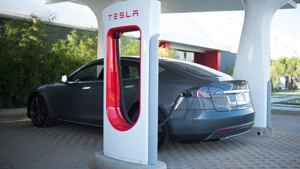 Teslas "Supercharger"-Ladestationen für Neukunden nicht mehr gratis