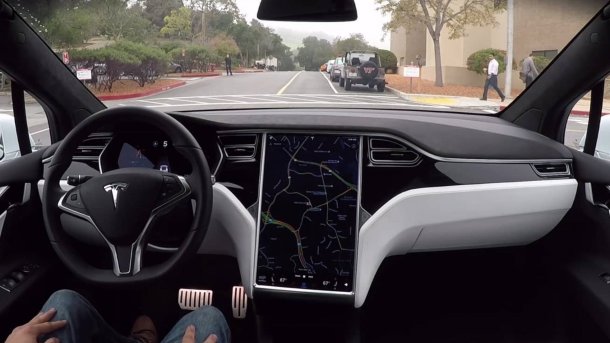 "Autopilot 2": Tesla liefert neue Fahrassistenz-Software aus