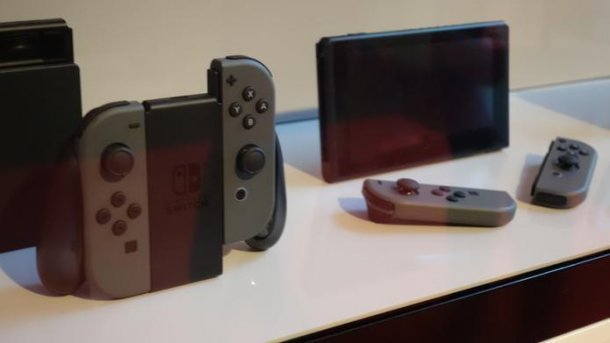 Spielkonsole Nintendo Switch im c't-Testlabor angekommen