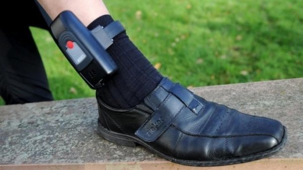 Bundesrat in Sorge über Kosten der elektronischen Fußfessel für Gefährder