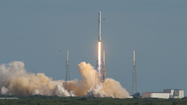 SpaceX: Wiederverwendete Rakete soll nun Satelliten ins All bringen