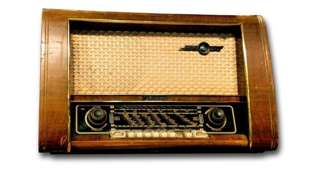 Gesetzlich aufgewertete Radios