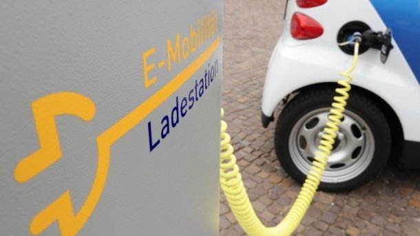 Baden-Württemberg will 2000 Ladesäulen für Elektroautos schaffen