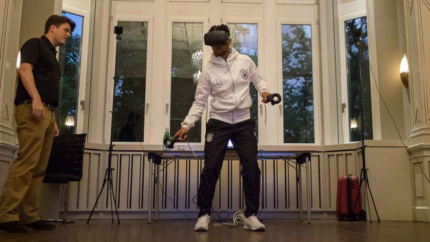 DFB-Kicker trainieren virtuell