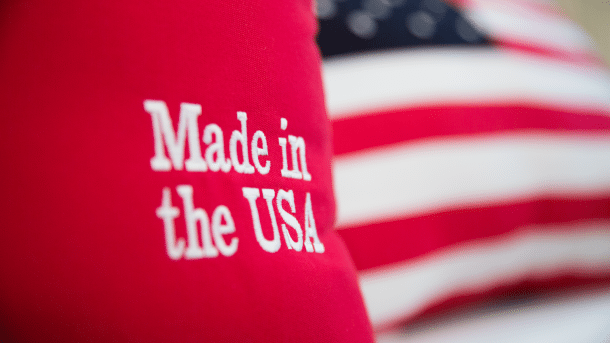 Donald Trump: "Foxconn will 10-Milliarden-Dollar-Fabrik in den USA bauen"
