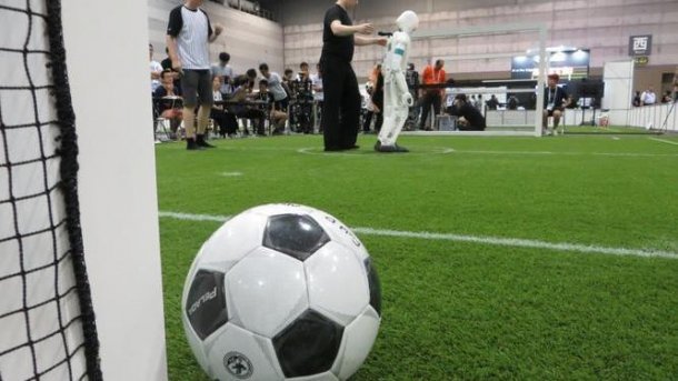 RoboCup-Weltmeisterschaft: Vielversprechender Auftakt – trotz Pannen