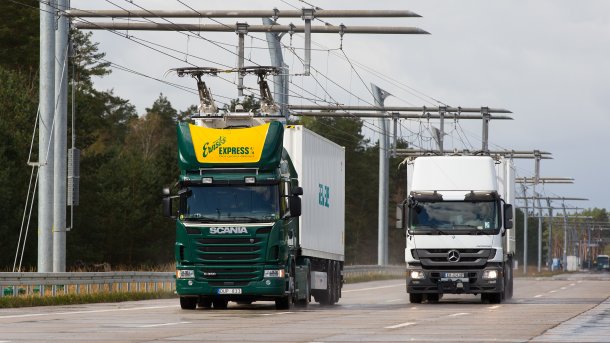 eHighway: Siemens bestückt Autobahnstrecke mit Oberleitung