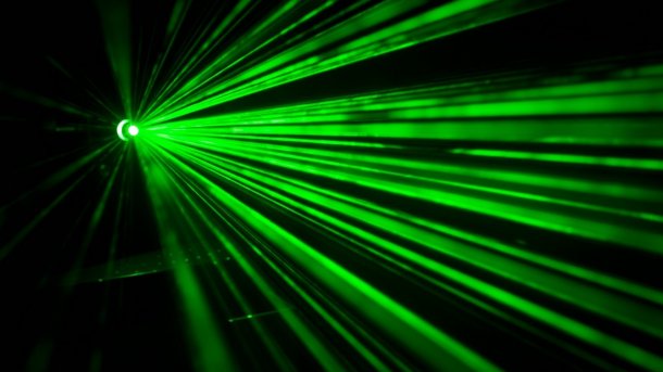 Piloten bundesweit 65 Mal von Laserpointern geblendet