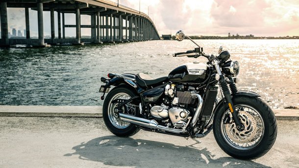 Triump Bonnveville Bobber Black & Bonneville Speedmaster