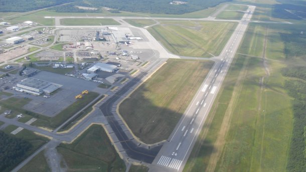 Luftaufnahme Flughafen Quebec YQB