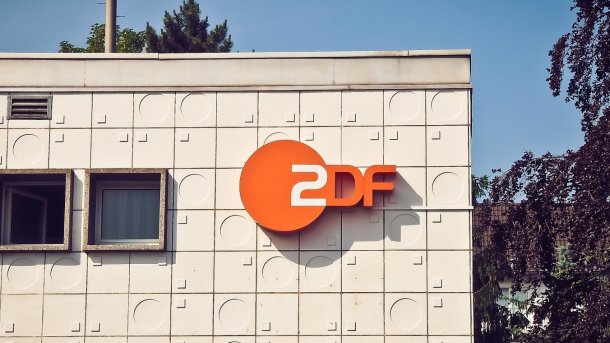 Länderchefs vertagen Entscheidung über ARD/ZDF-Internetangebot