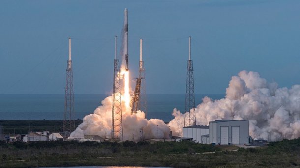 Falcon 9: Privater Raumfrachter "Dragon" bringt Nachschub zur ISS