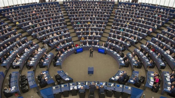 Facebook-Datenskandal: EU-Parlament zeigt sich höchst alarmiert