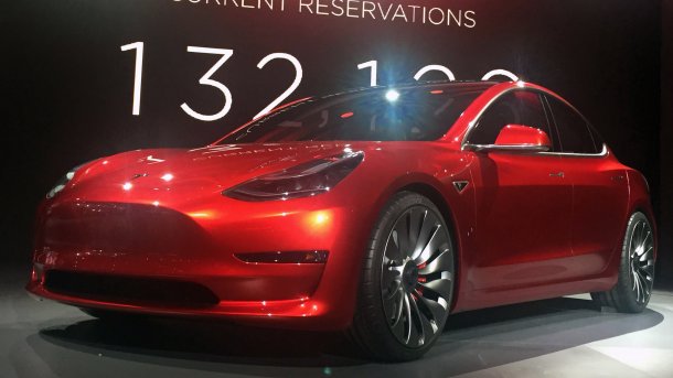 Rotes Model 3