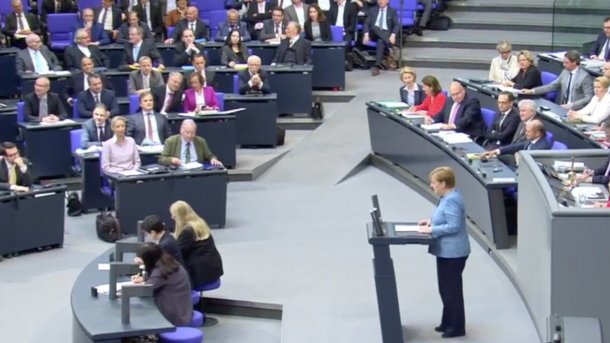Merkel will Autohersteller nicht mit Konsequenzen aus Diesel-Skandal schwächen
