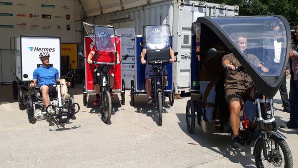 Paketdienste experimentieren in Berlin mit Lastenrädern