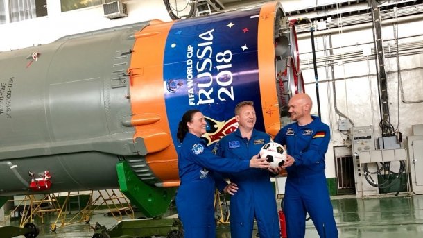 Alexander Gersts zweiter ISS-Flug: Raketenstart im Zeichen der Fußball-WM