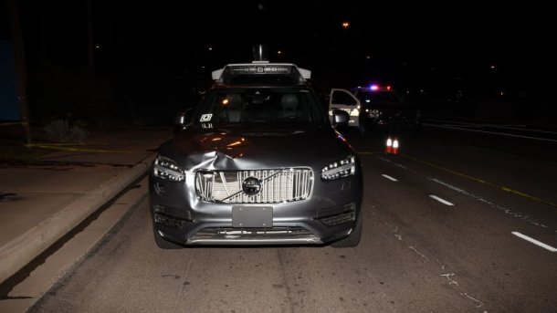 Tödlicher Unfall mit autonomem Auto: Uber-Fahrerin schaute Video