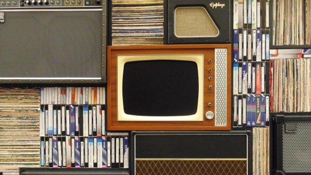 Archiv der Fernsehgeschichte: Wie Sender alte Videos digitalisieren