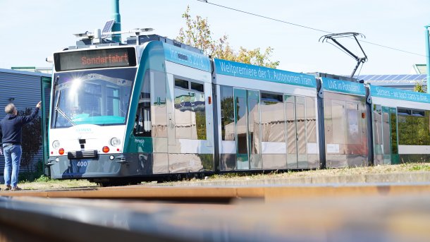 Probelauf: Erste selbstfahrende Straßenbahn in Potsdam unterwegs