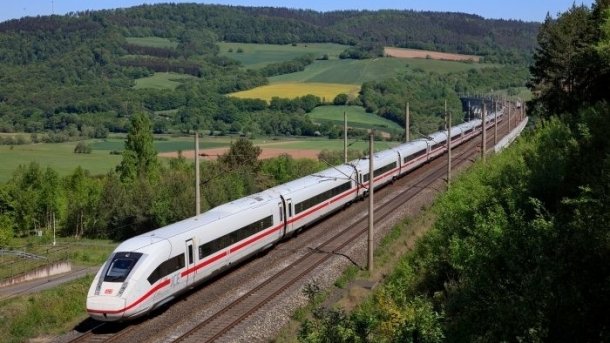 Deutschland-Takt: Deutsche Bahn soll neues Fahrplanmodell bekommen