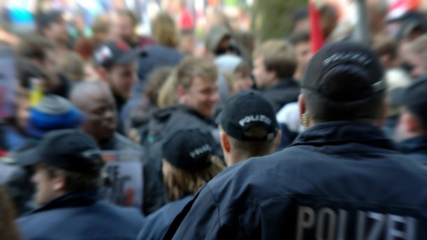 Polizei postet Demo-Fotos im Internet und wird verklagt