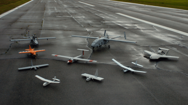 Transport: Laser lädt Drohne auf