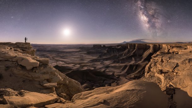 Astro-Fotograf 2018 gekürt: Andromeda und die Milchstraße über der Wüste