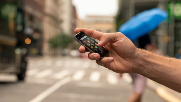 Vodafone bringt Mini-Handy von Palm nach Deutschland
