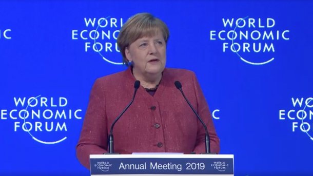Merkel fordert in Davos "ethische Leitplanken" im Umgang mit Daten