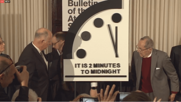 Doomsday Clock bleibt bei 2 Minuten vor 12