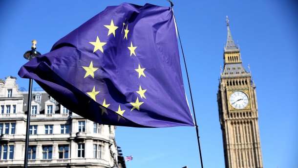 EU-Flagge, darhinter Big Ben