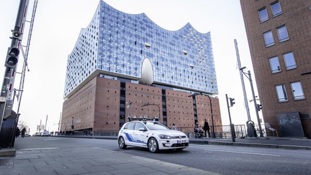 Autonomes Fahren: Volkswagen testet Robo-Autos in Hamburg