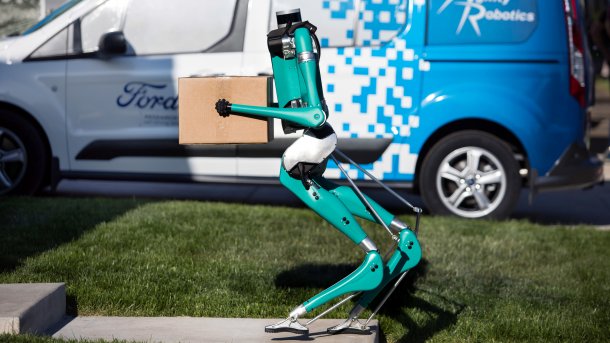 Ford testet kopflosen Roboter "Digit" zur Paketauslieferung