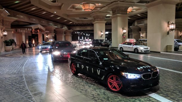 Lyft-Aptiv-BMW vor einem Hotel in Las Vegas