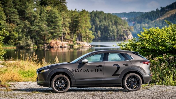 Mazda strebt erstes eigenes Elektroauto an