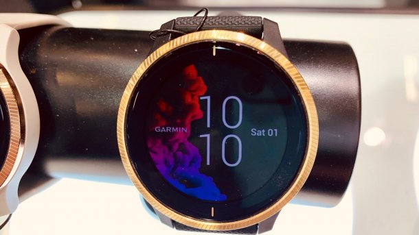 Garmin zeigt seine erste Smartwatch mit Touch-AMOLED