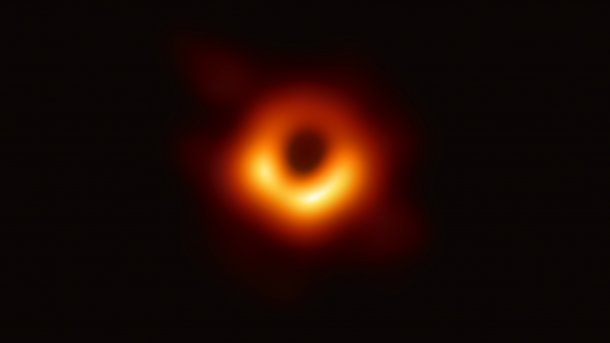 Erstes Bild eines Schwarzen Lochs: Millionenschwerer Preis für 347 Forscher
