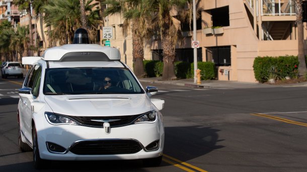 Autonomes Fahren: Waymo schickt Roboterwagen nach Los Angeles