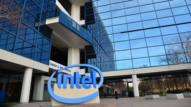 Intel hebt Jahresprognose an