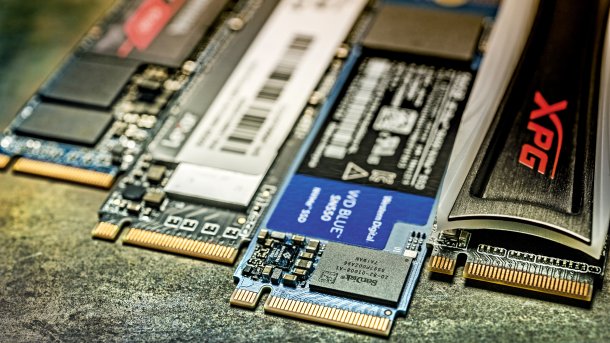 Vier PCIe-SSDs mit 500 GByte als PC-Turbo