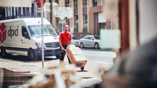 Paketbranche: Mehr Ladezonen in Innenstädten? – Kommunen skeptisch